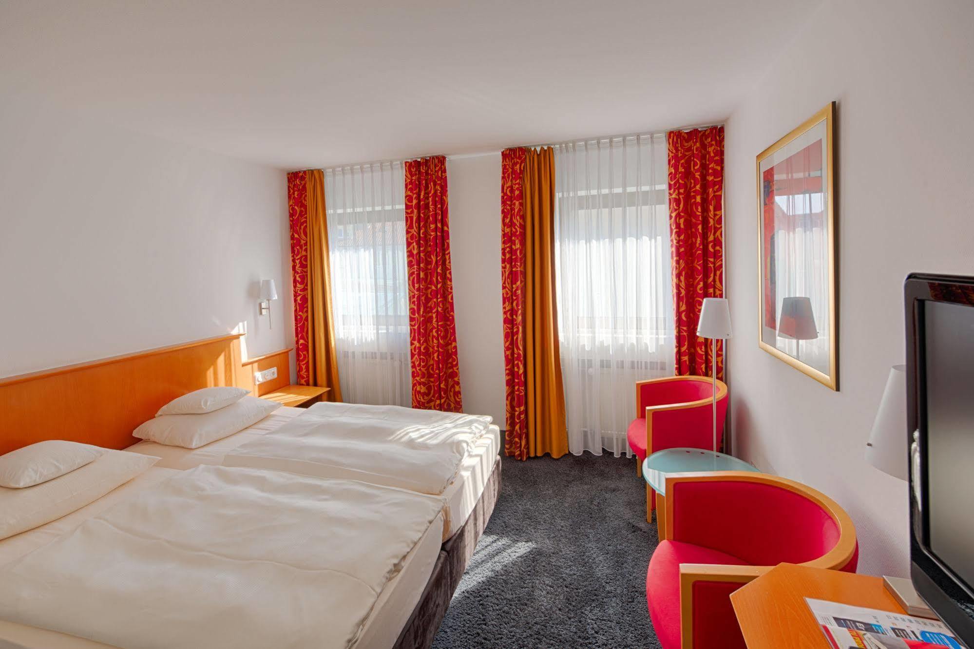Hotel & Restaurant Walfisch Würzburg Eksteriør billede