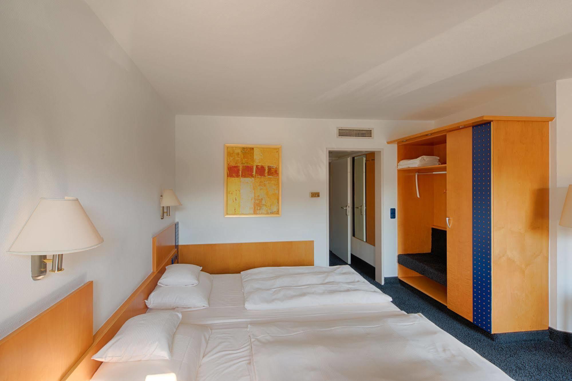 Hotel & Restaurant Walfisch Würzburg Eksteriør billede